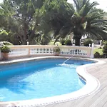Villa In Center *