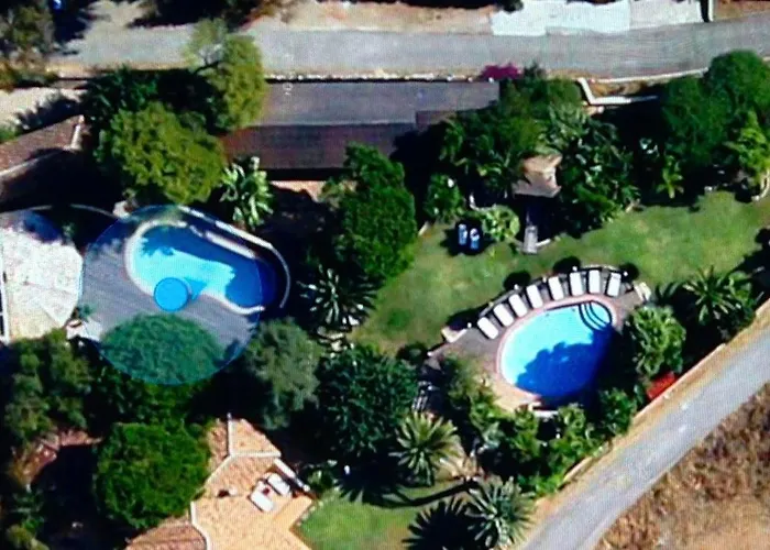 Villa In Center Marbellac